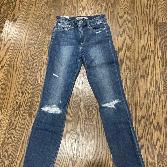 Joe's- The Charlie High Rise Skinny Ankle; Size 24. *never worn* - Picture 3 of 4